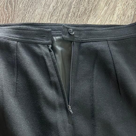 Vintage Valentino Miss V 100% Wool Pencil Skirt Black Velvet Hem Classic Elegant - Picture 6 of 14